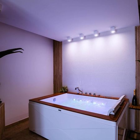 Sunway Luxury Apartments 2 Альгеро Екстер'єр фото