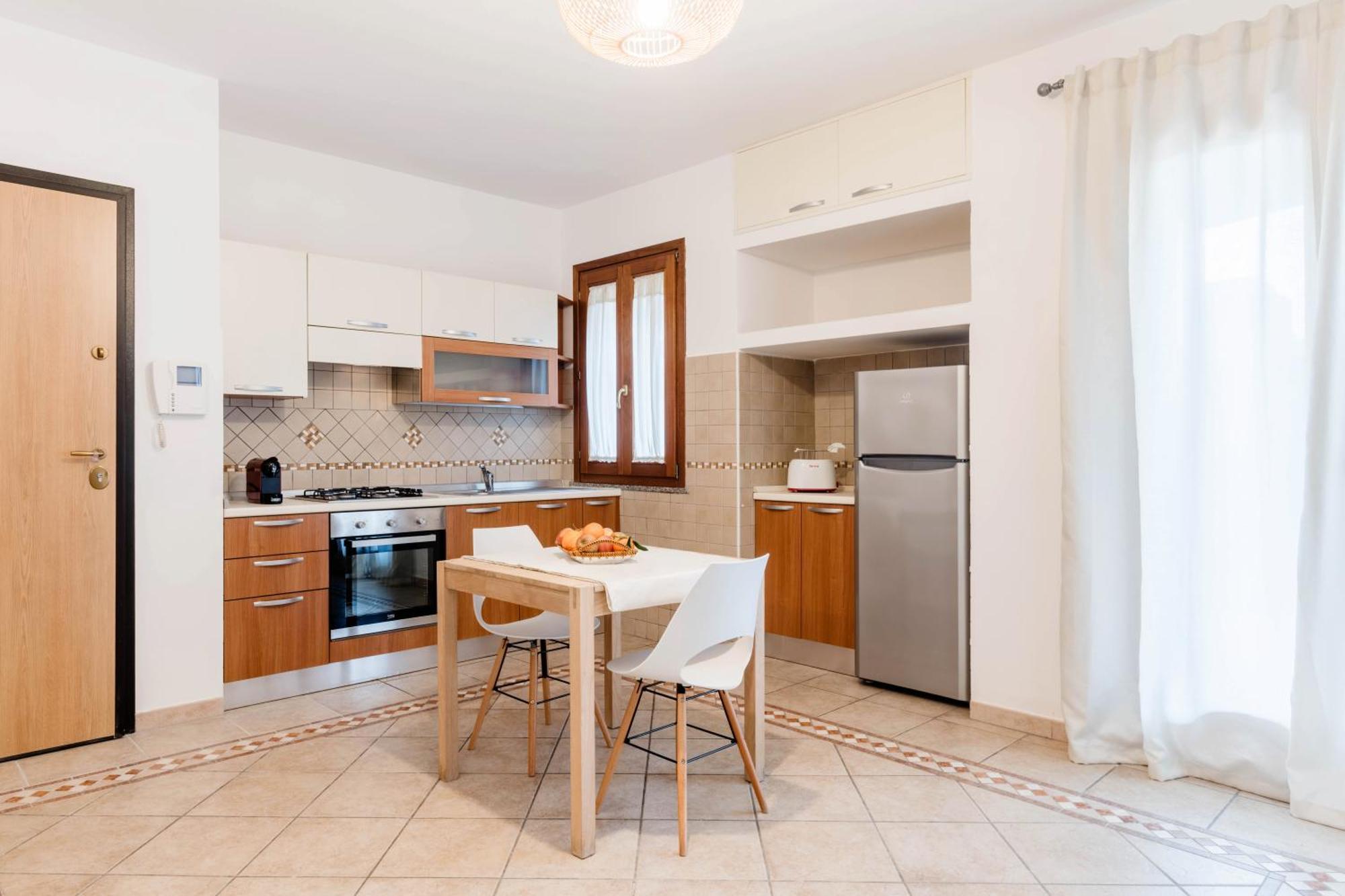 Sunway Luxury Apartments 2 Альгеро Екстер'єр фото