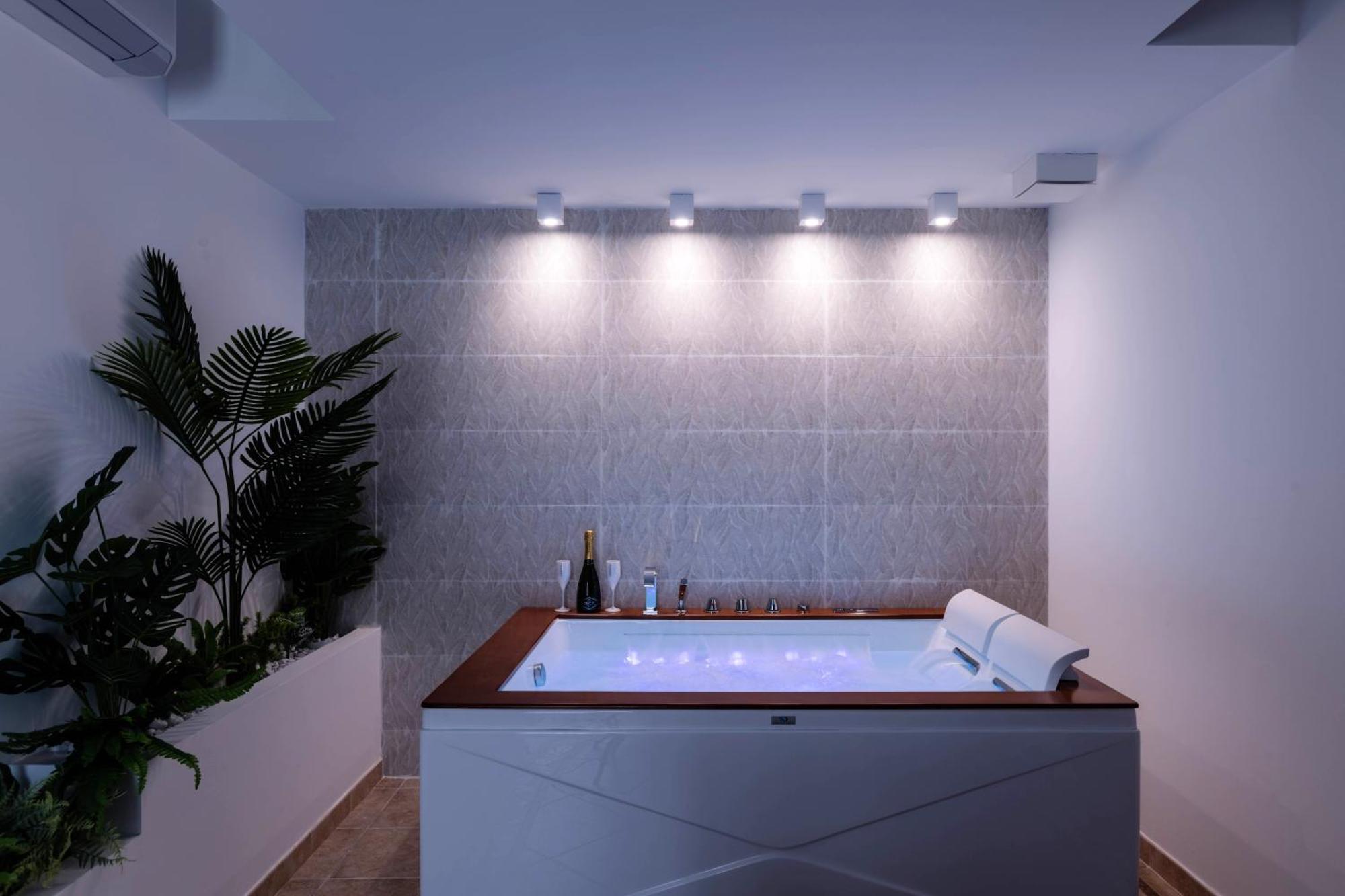 Sunway Luxury Apartments 2 Альгеро Екстер'єр фото