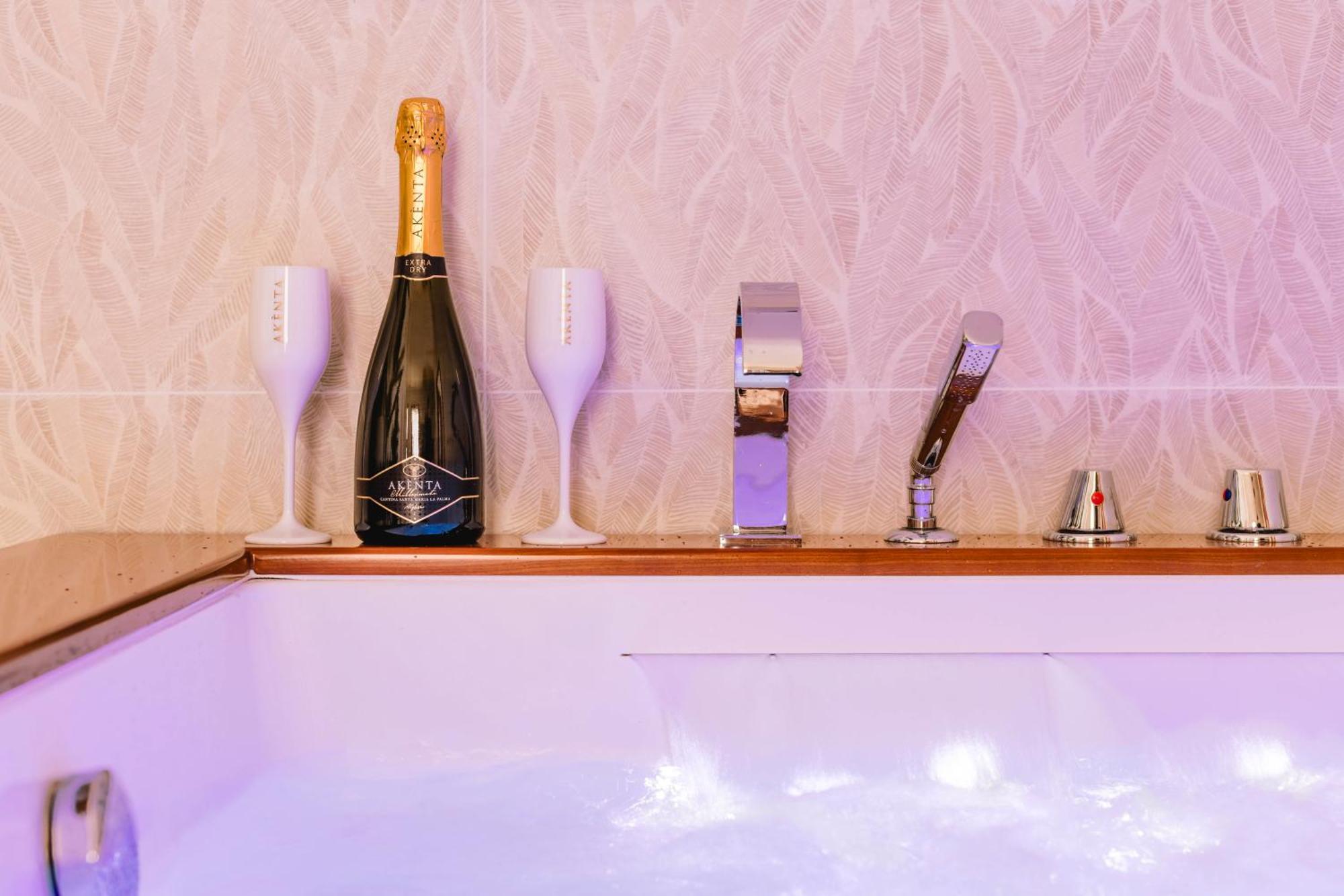 Sunway Luxury Apartments 2 Альгеро Екстер'єр фото